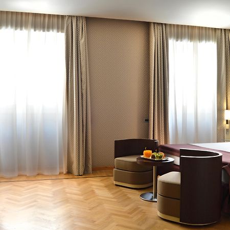 Hotel Palazzo Esedra Napoli Esterno foto